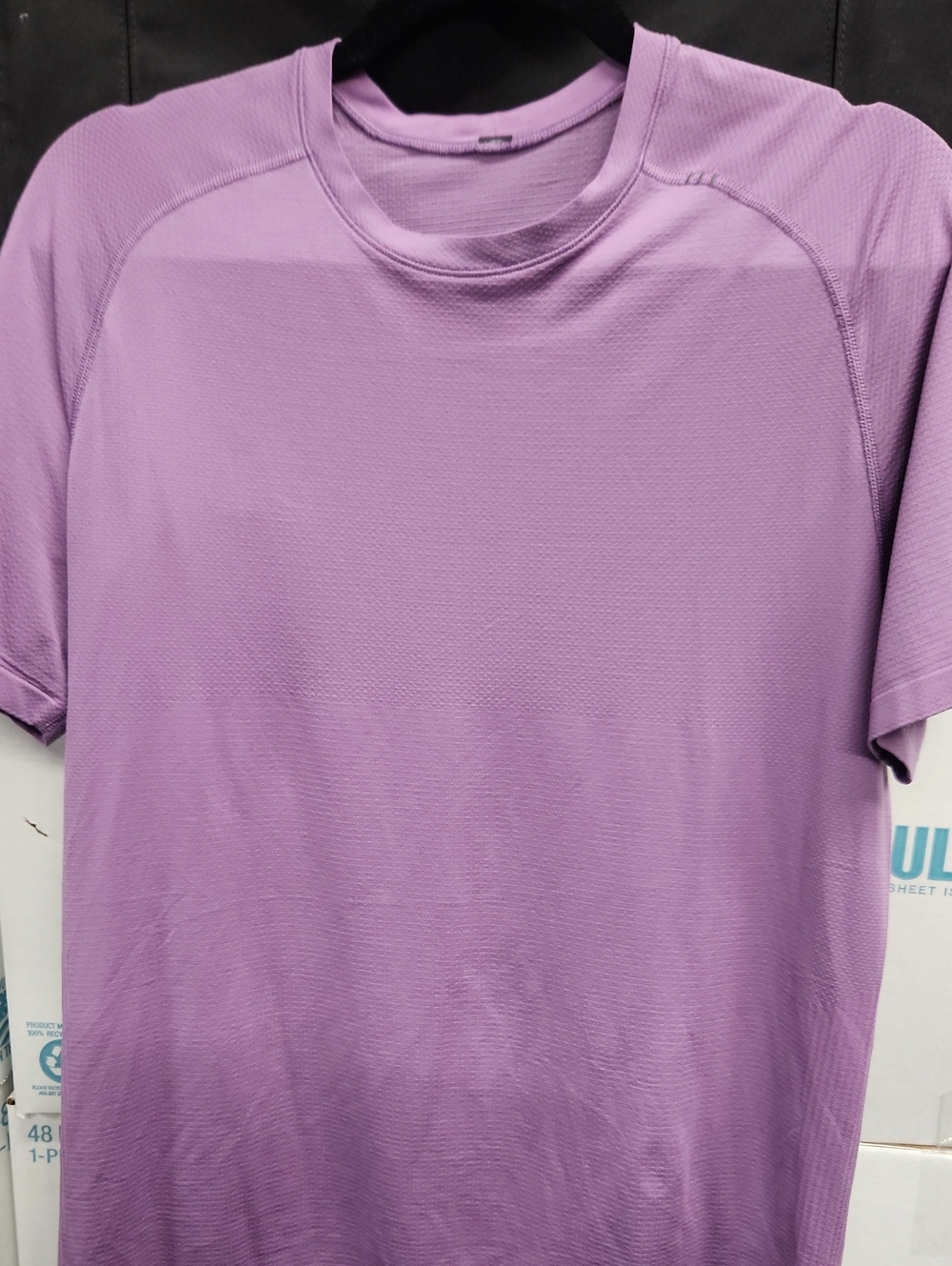 lululemon athletica Men's Short Sleeve T-Shirt - Lavender